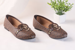 MICHAEL KORS ALICE LOGO BALLET FLAT PUMPS - BROWN