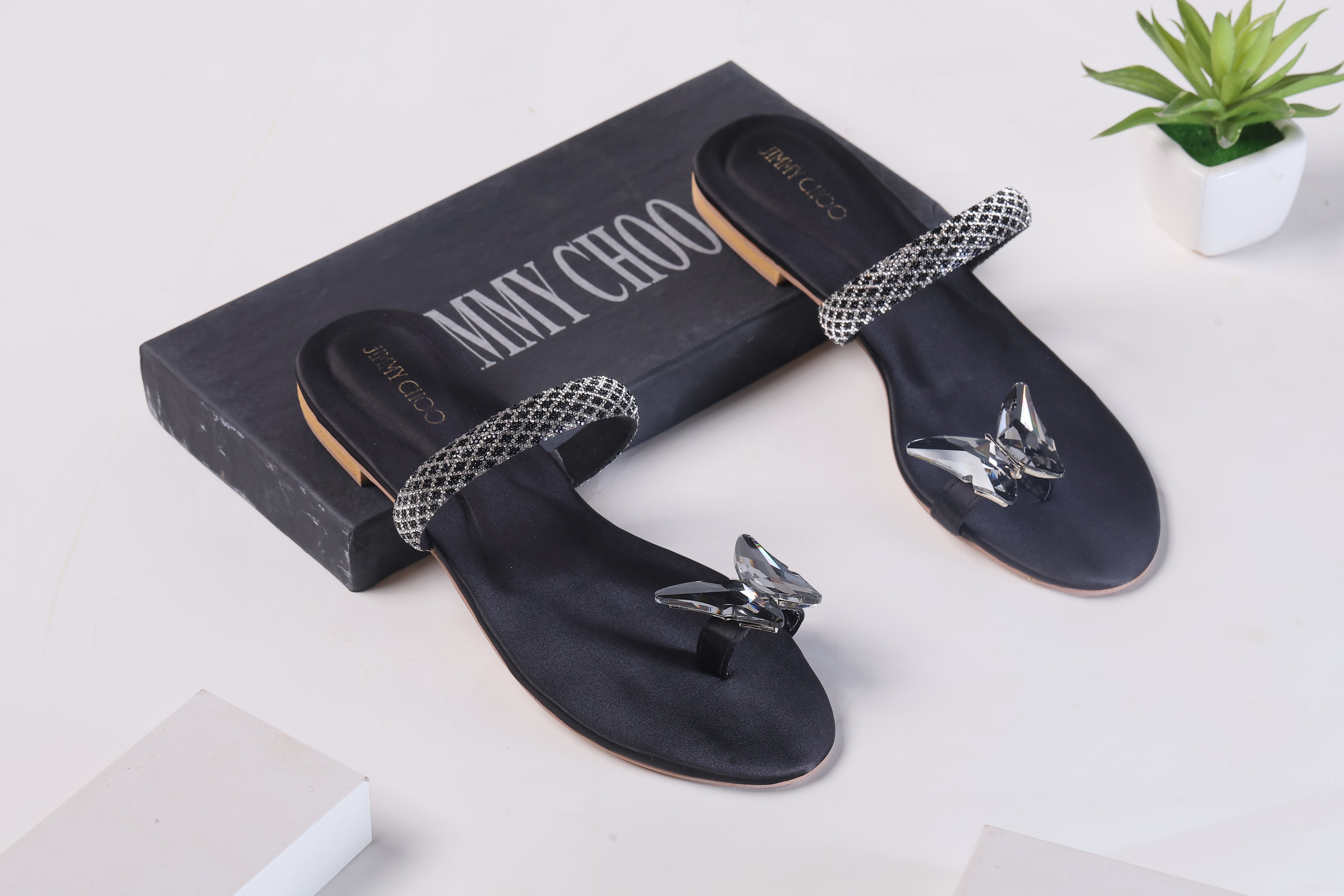JIMMY CHOO CHIRSTAL BUTTERFLY-BLACK