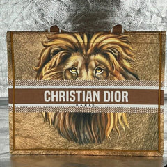 BOOK TOTE BAG - LION