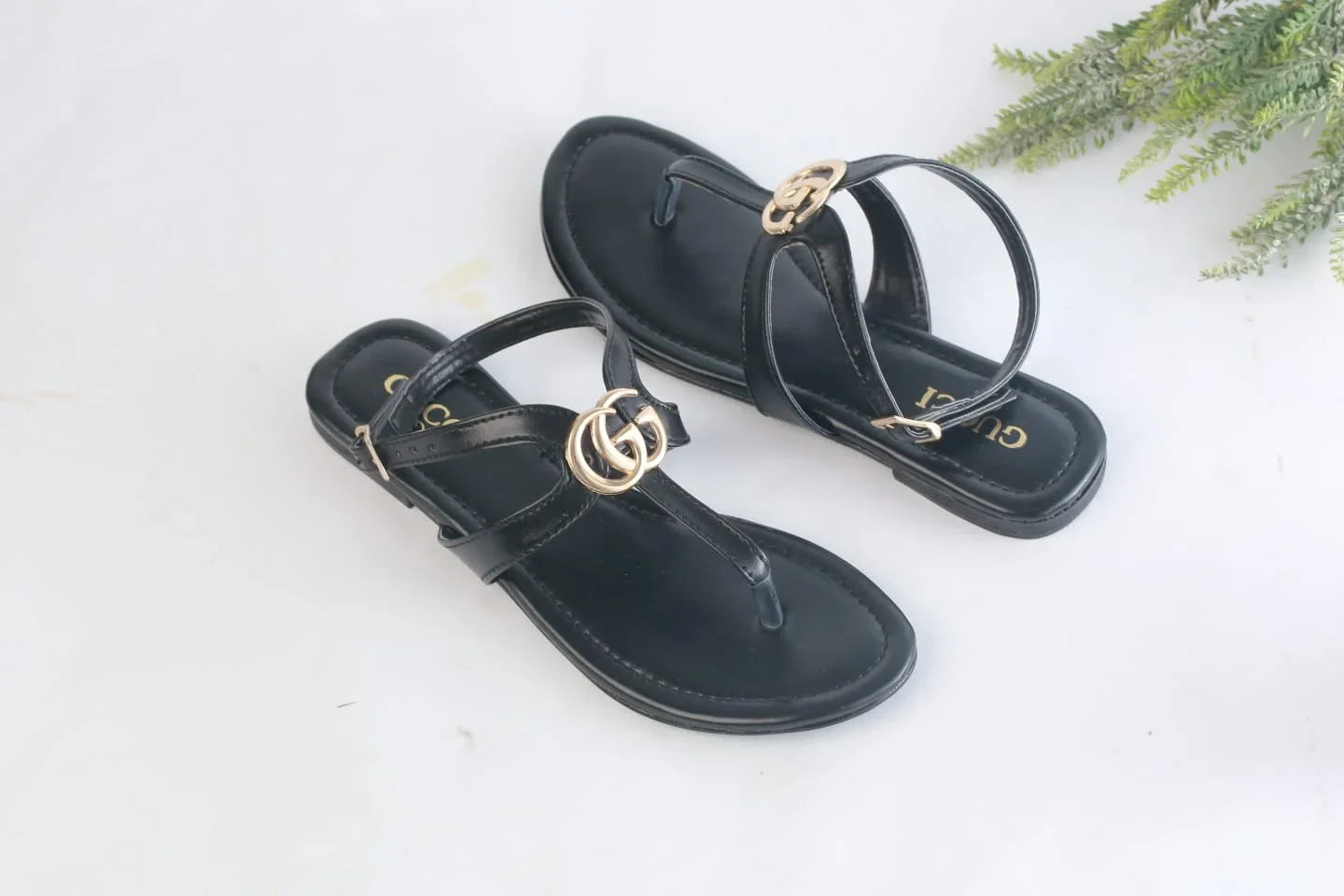 GUCCI CASUAL SANDALS