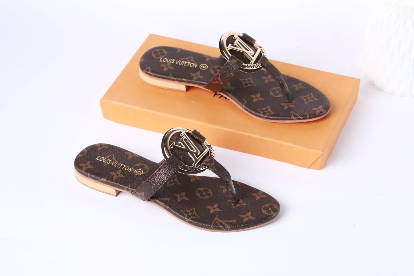 LV MONOGRAM CASUAL FLATS