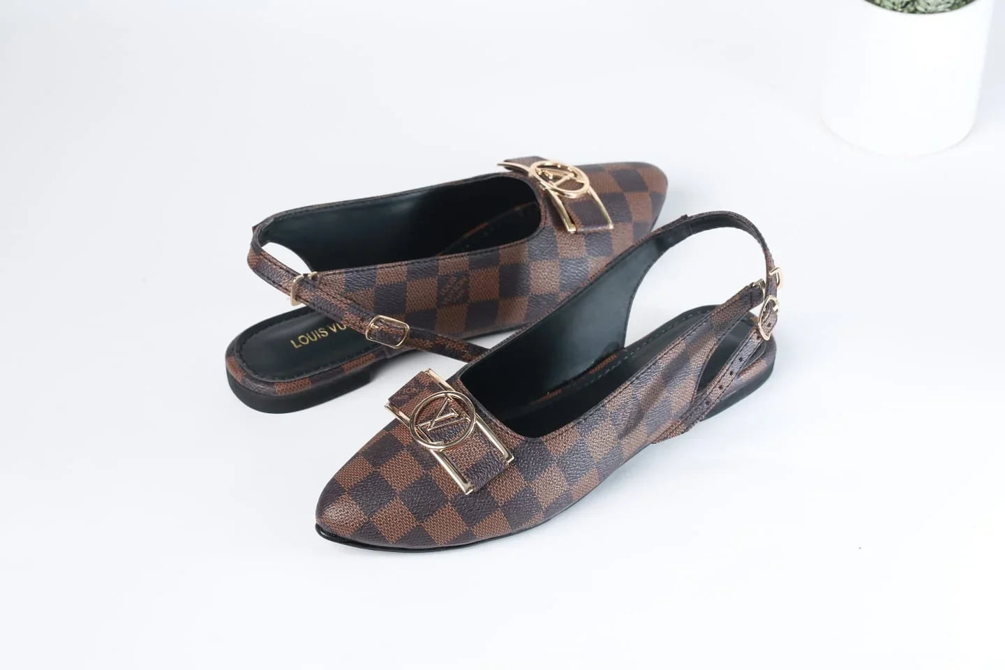 LV MONOGRAM POINTED TOE FALT PUMPS