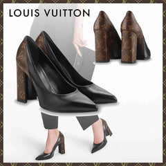 LV MONOGRAM PANEL BLOCK HEEL PUMPS