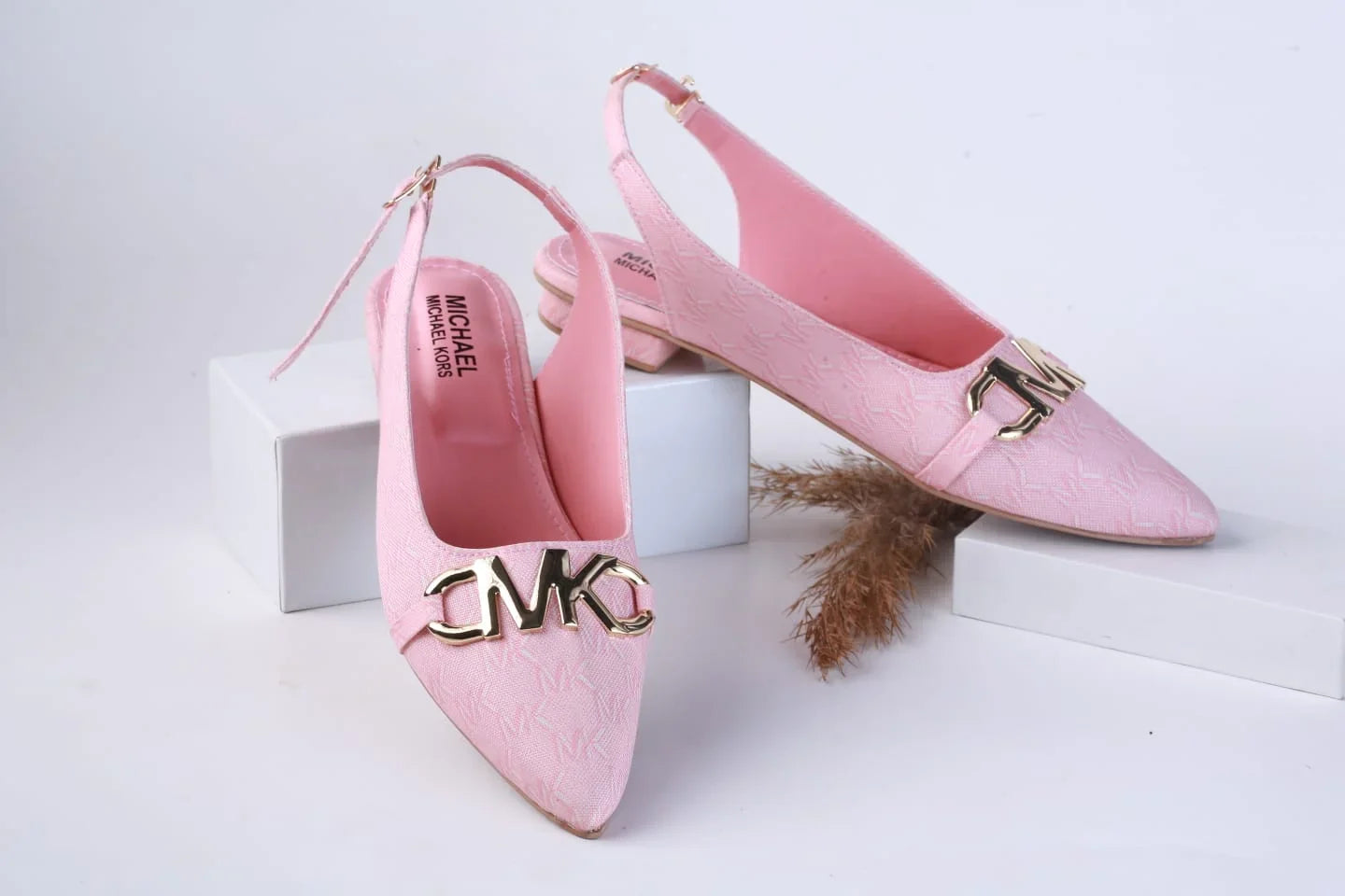 MICHAEL KORS POINTED TOE FLAT PUMPS - PINK