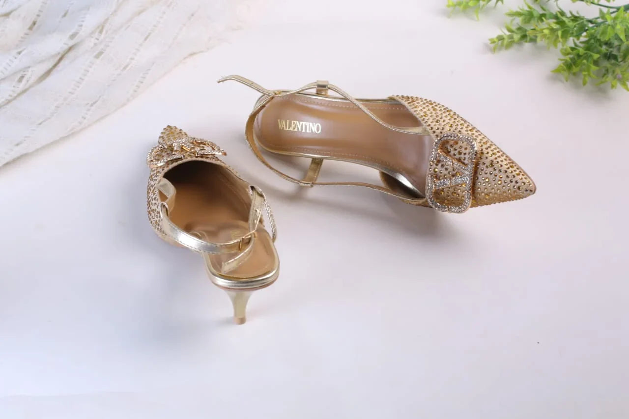 VLOGO SIGNATURE PUMPS - GOLDEN