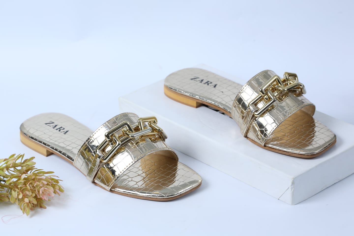 ZARA SQUARE TOE GOLDEN CHAIN SLIDES - GOLDEN