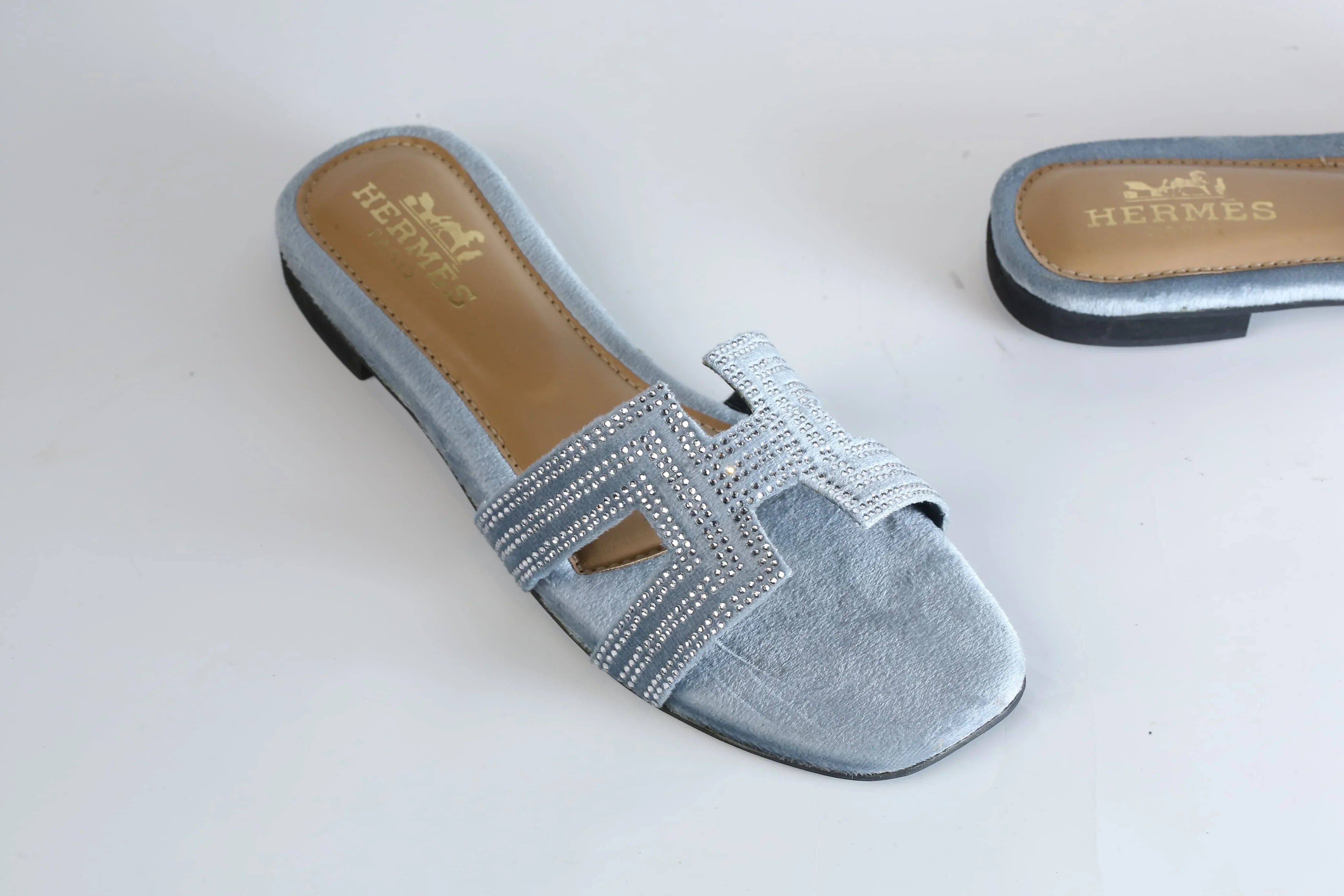 HERMES ORAN SANDAL - GREY