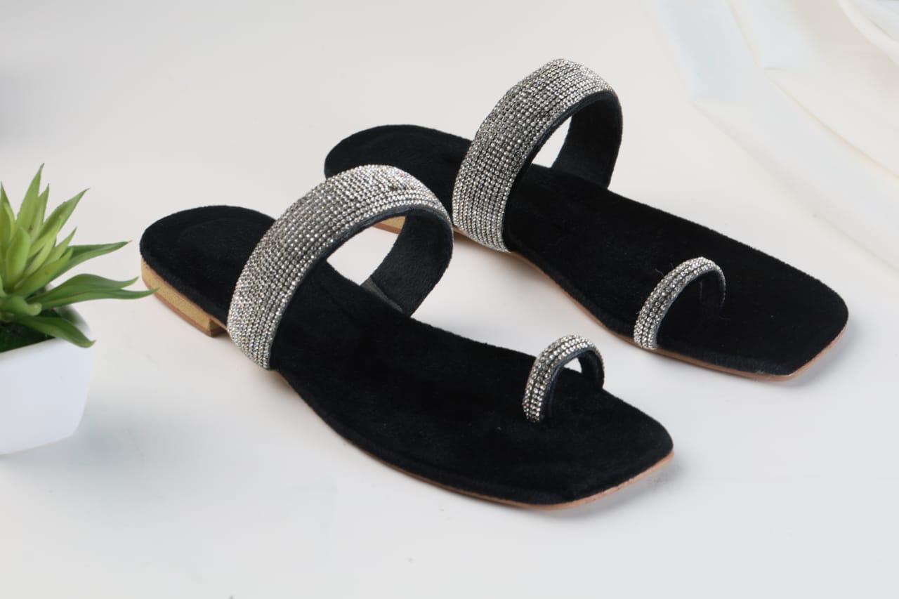 WALKBROS WOMEN'S MASH STRAP SLIPPERS - BLACK