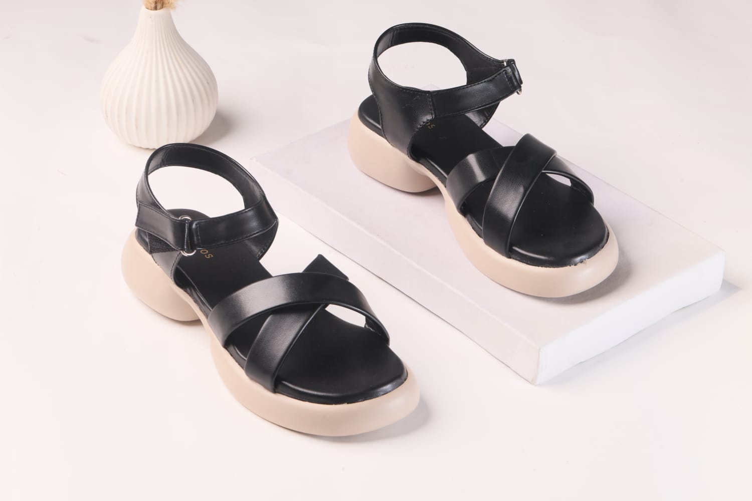 WALKBROS MEDICATED WEDGES SANDALS {  2  } - BLACK