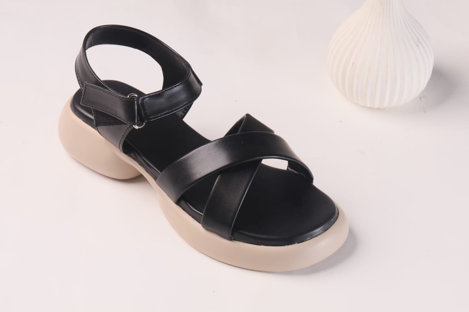 WALKBROS MEDICATED WEDGES SANDALS {  2  } - BLACK