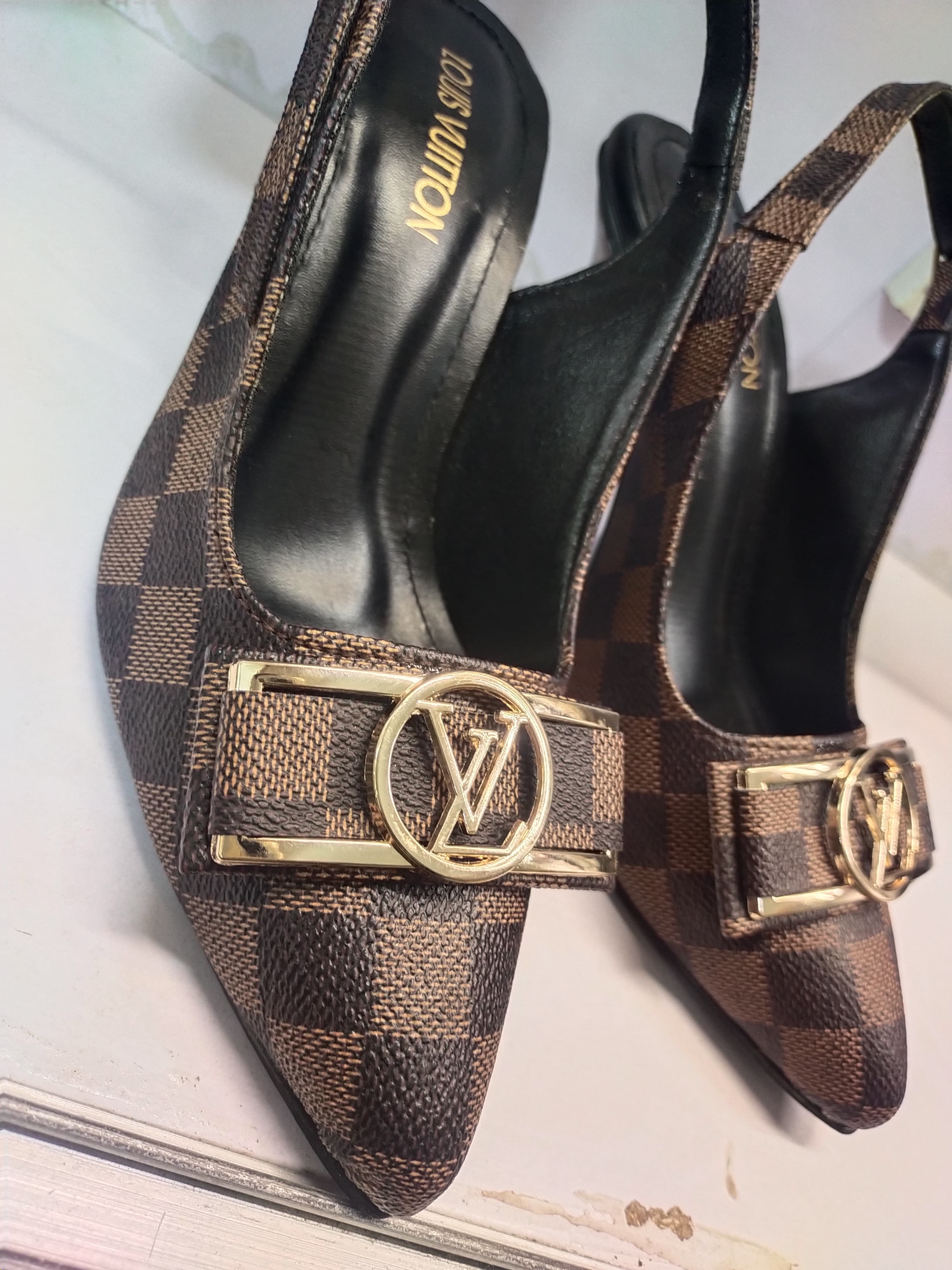 LOUIS VUITTON Slingback Heels - Check