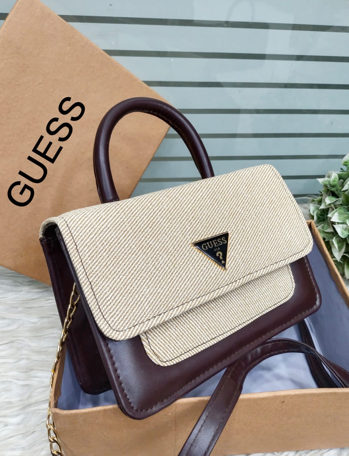 GUESS SHOULDER BAG - Brown