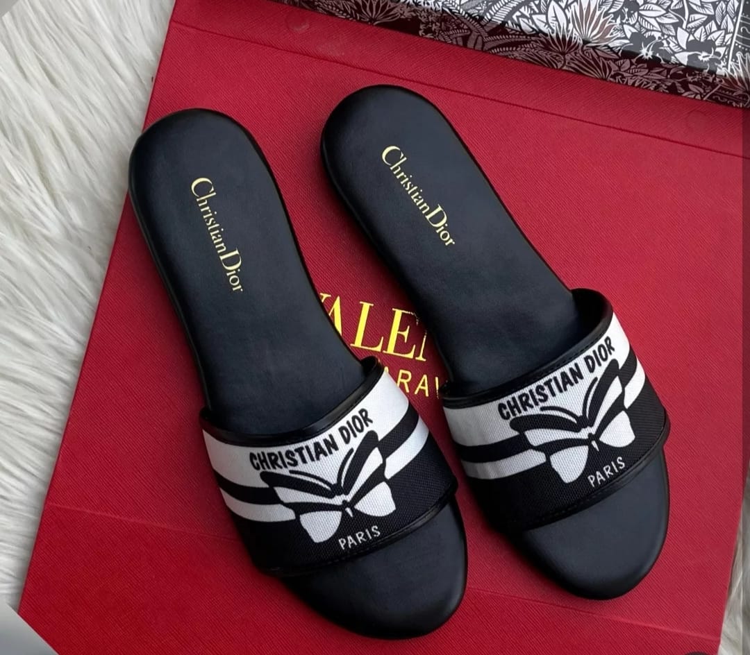 CHRISTIAN DIOR DWAY SLIDES Embroidered with Christian Dior Papillon Motif