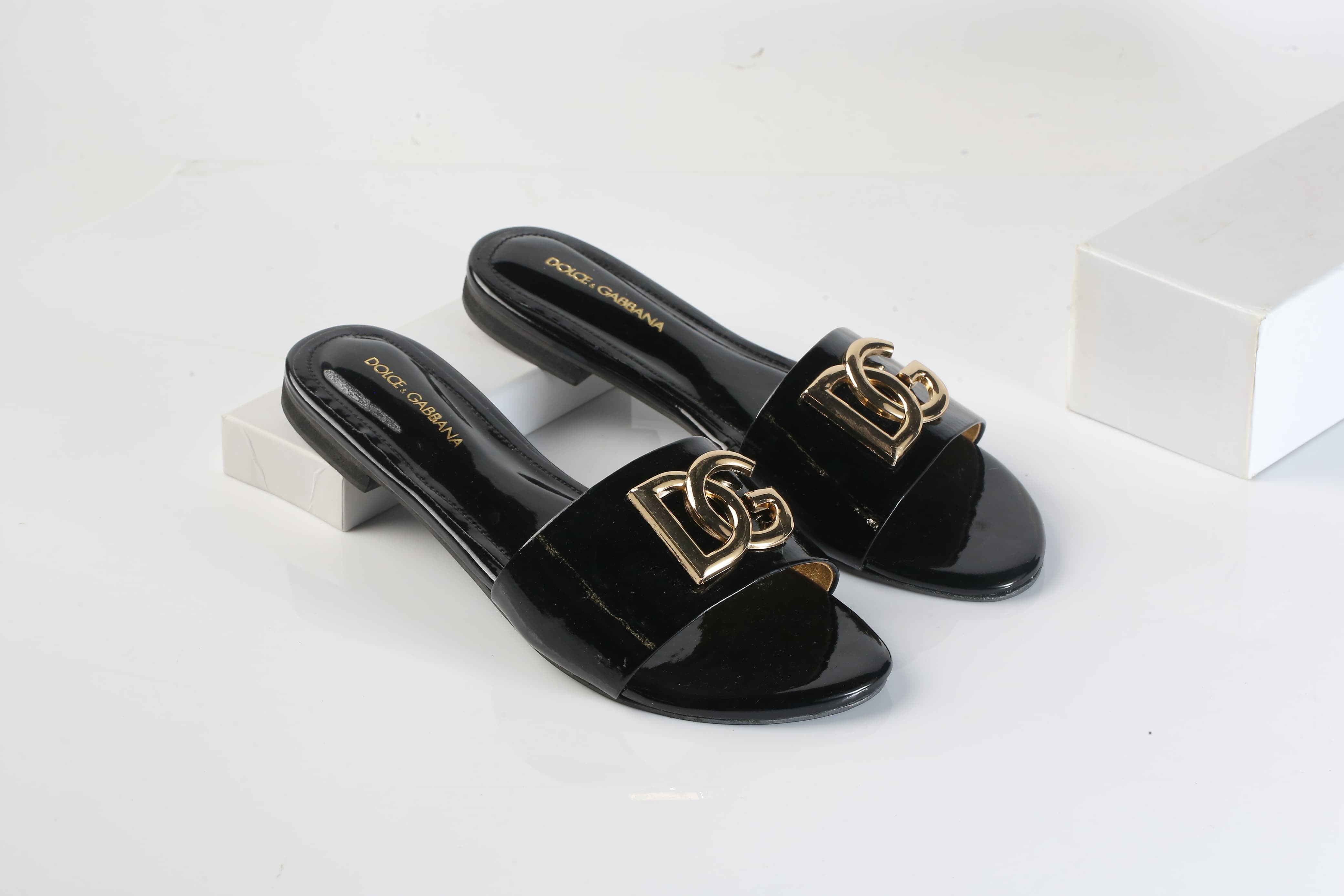 DOLCE & GABBANA SLIDE SANDALS - BLACK